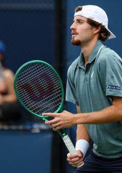 SAMUEL-USOPEN2026-01012000-10599-BLUEOWL.JPG